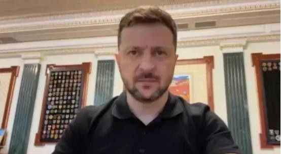 乌克兰危险了，大概率俄罗斯会使用核武器解决乌克兰，因为不用核武不行了，核武的底线