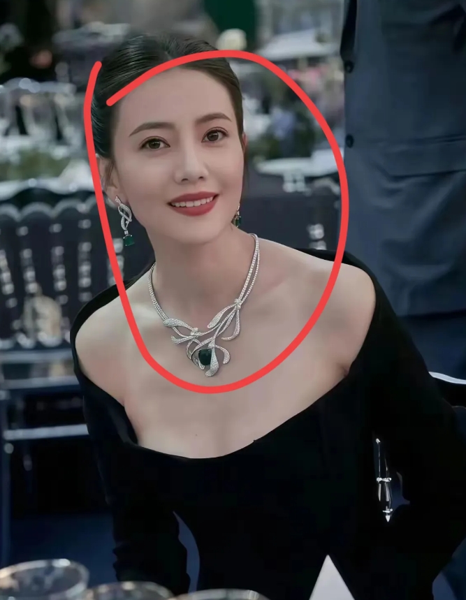 万万没想到！  
高圆圆私下竟然这样简单！不追剧不知道，她和赵又廷结婚十年，相处
