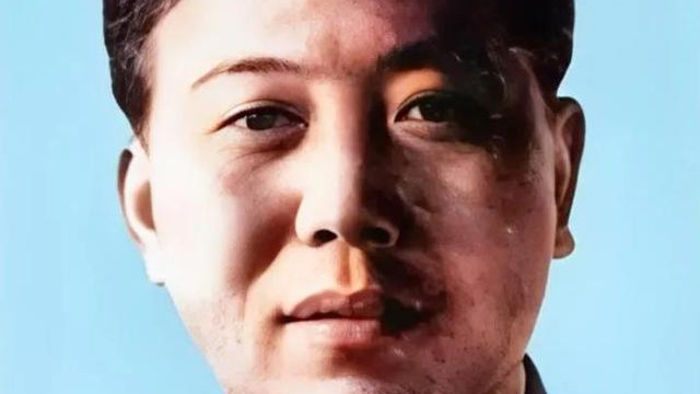 1980年的一天，孙健搬出了中南海，因为他已经主动辞去了一切职务
