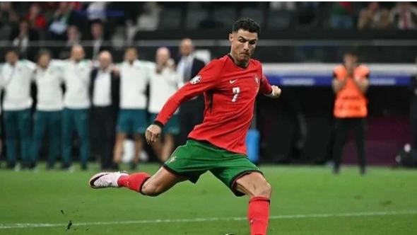 今日焦点： 狼队 VS 曼联