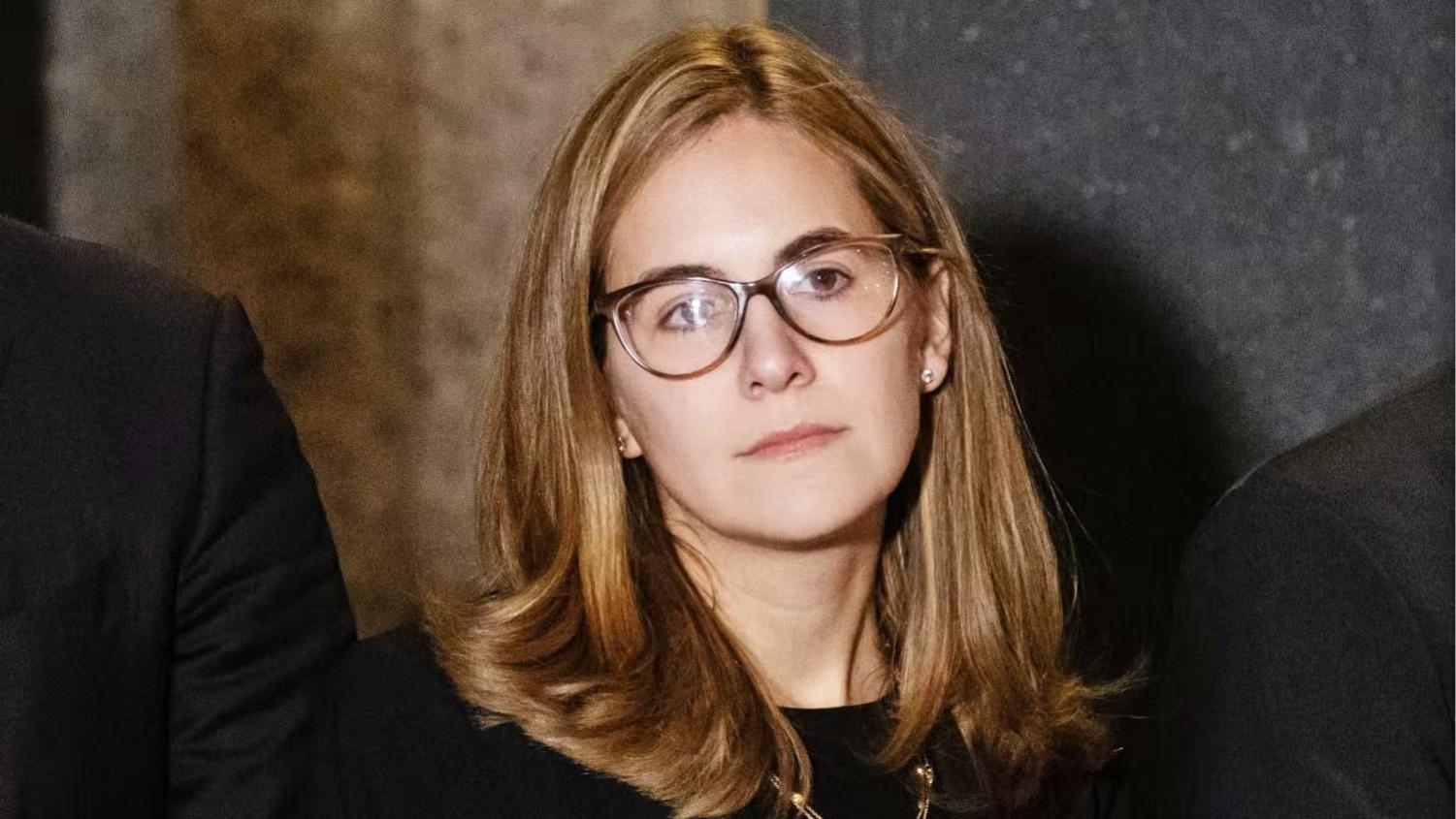 美女检察官揭露美国的腐败，矛头直指特朗普，最终结局如何？