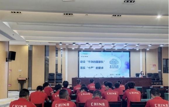 五一假期期间，国家沙排队、国家女排U21及U19队伍齐聚福建省漳州女排基地，共同