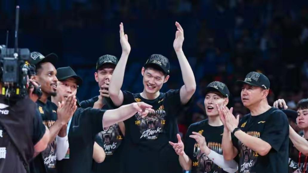 辽宁王朝落幕！不出意外，CBA未来三年将被两支球队统治