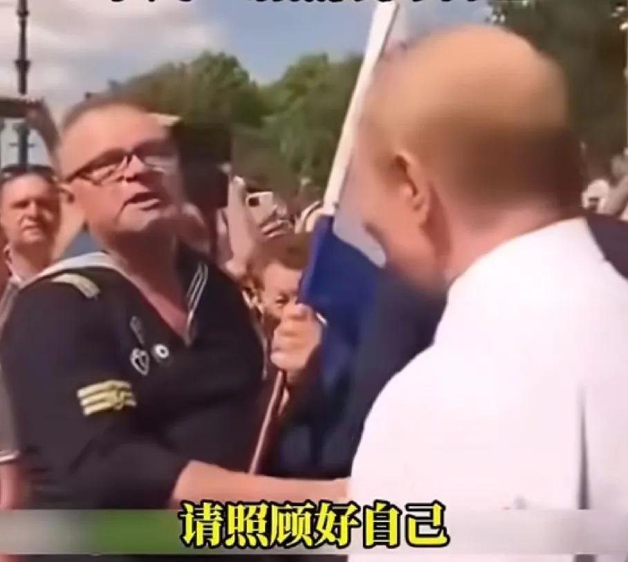 99架无人机袭击！为了普京安全，俄海军取消“阅兵”惯例，俄罗斯真的怕了
7月27