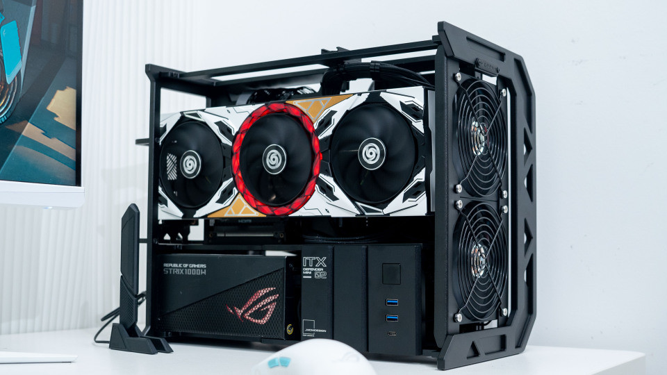 维大DEFENDER MINI 02+华硕ROG B850i+索泰5080天启装机分享