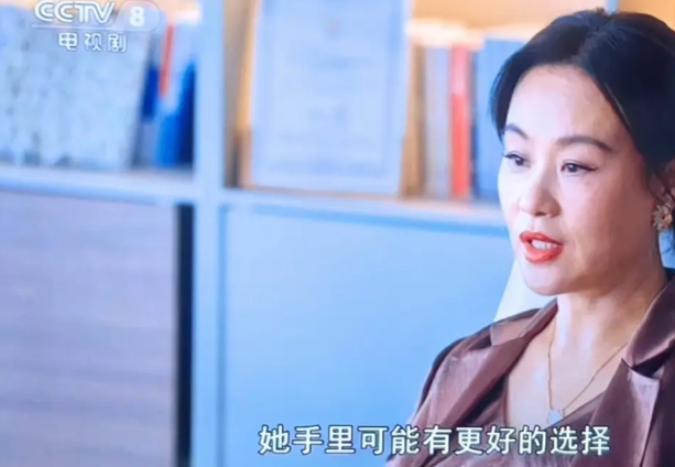 电视剧看多了，会有一种感觉：演员就是那么几个演员，此剧唱罢彼剧又登台，忙忙碌碌赶