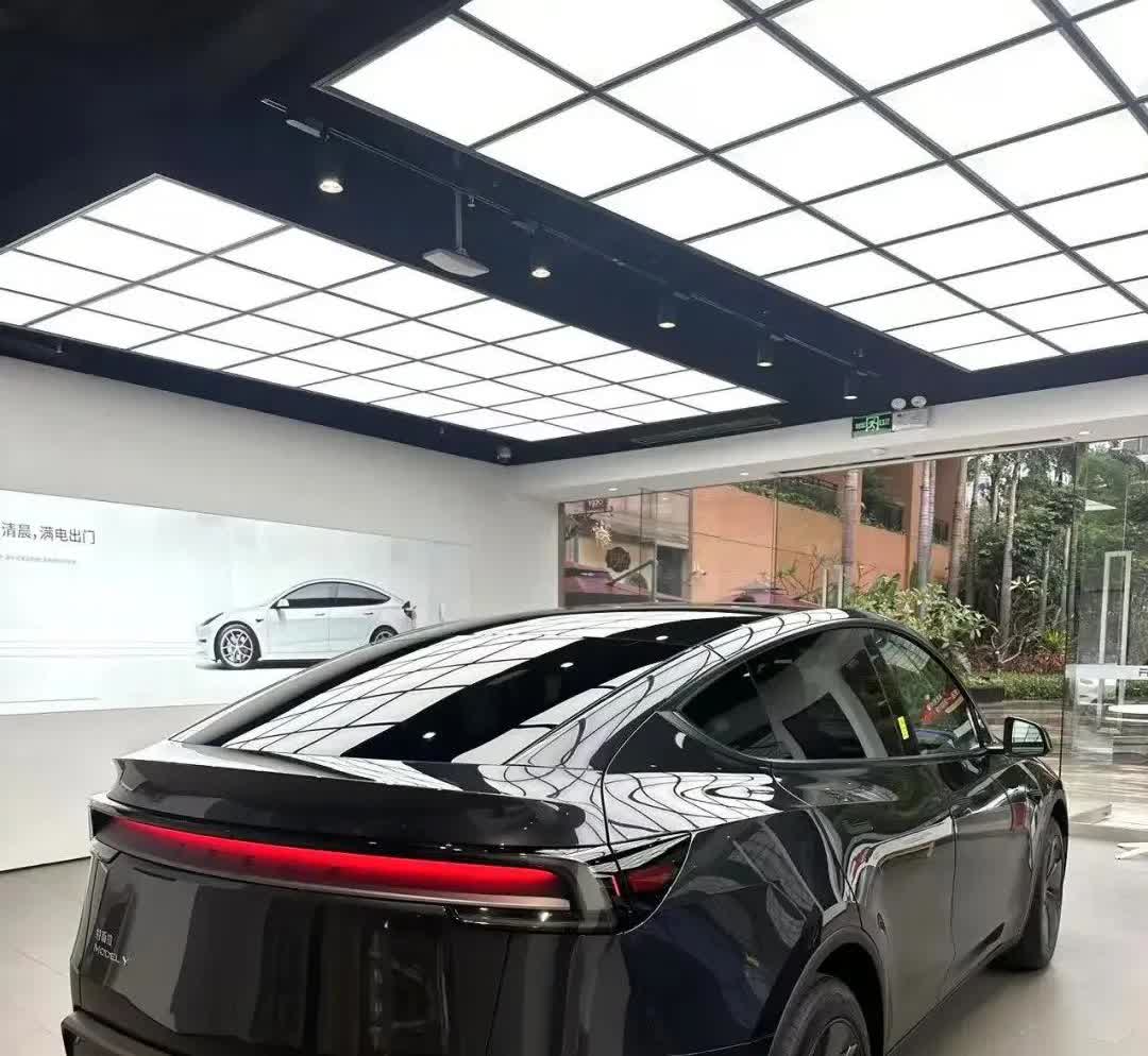 特斯拉中国特供7座Model Y曝光，轴距加长+三排优化 🔥重磅消息！特斯拉确