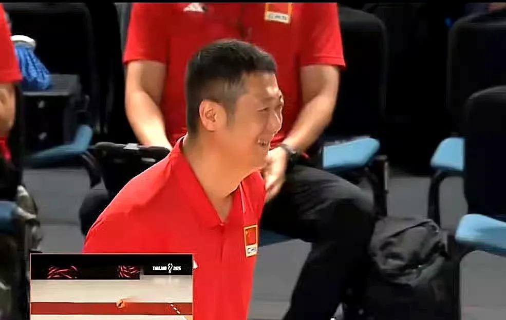 从赵勇指导担任中国女排的主教练以来，我很少看到像昨晚他在比赛中的面部表情，多数时