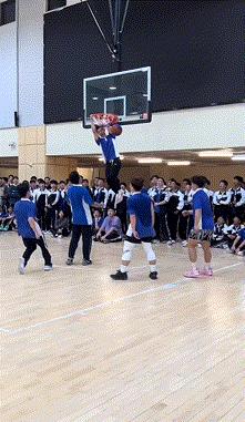 如果真是学生的话，希望引起当地篮协的注意