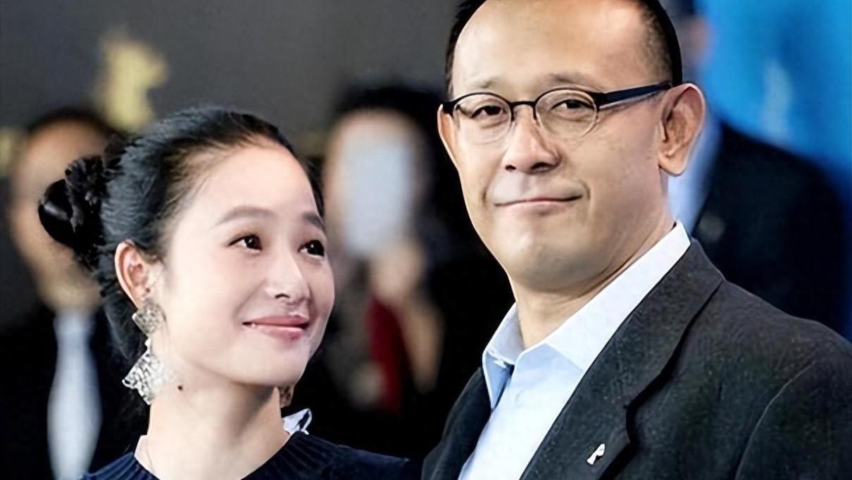 “假戏真做”4位女星，因太漂亮被导演收入囊中，戏没拍完就怀孕