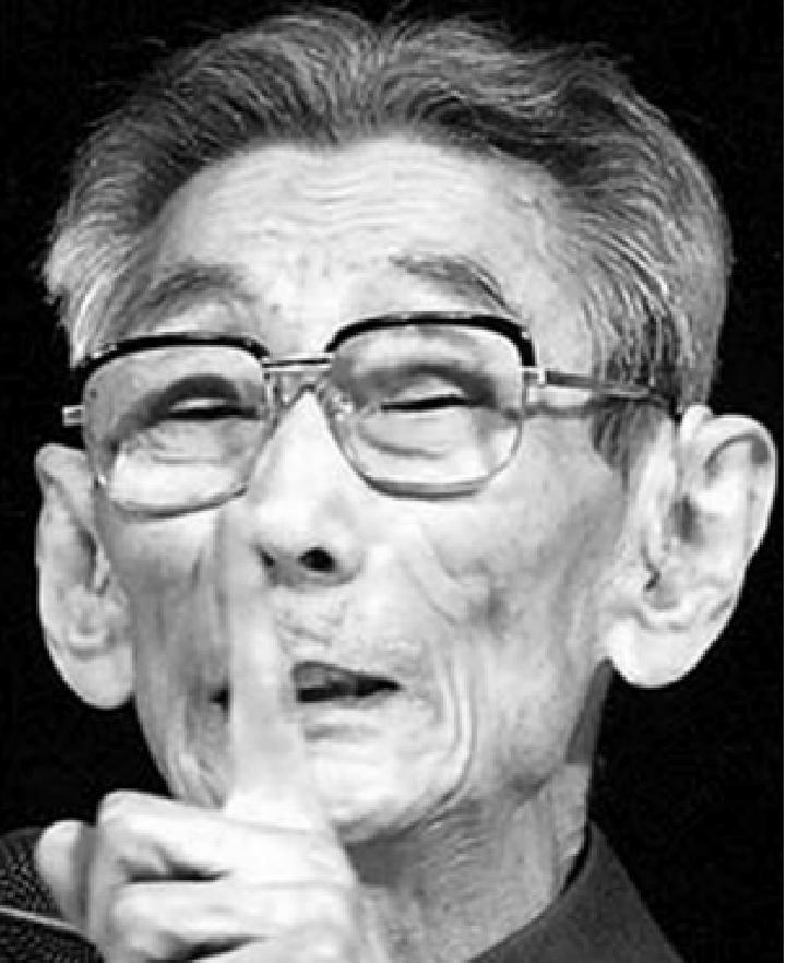 1956年毛主席接见马三立，被马老逗得捧腹大笑：国宝，你是国宝
“今天给我带来了
