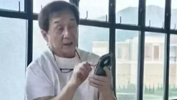 成龙四川置业：传奇巨星的智慧选择与生活哲学