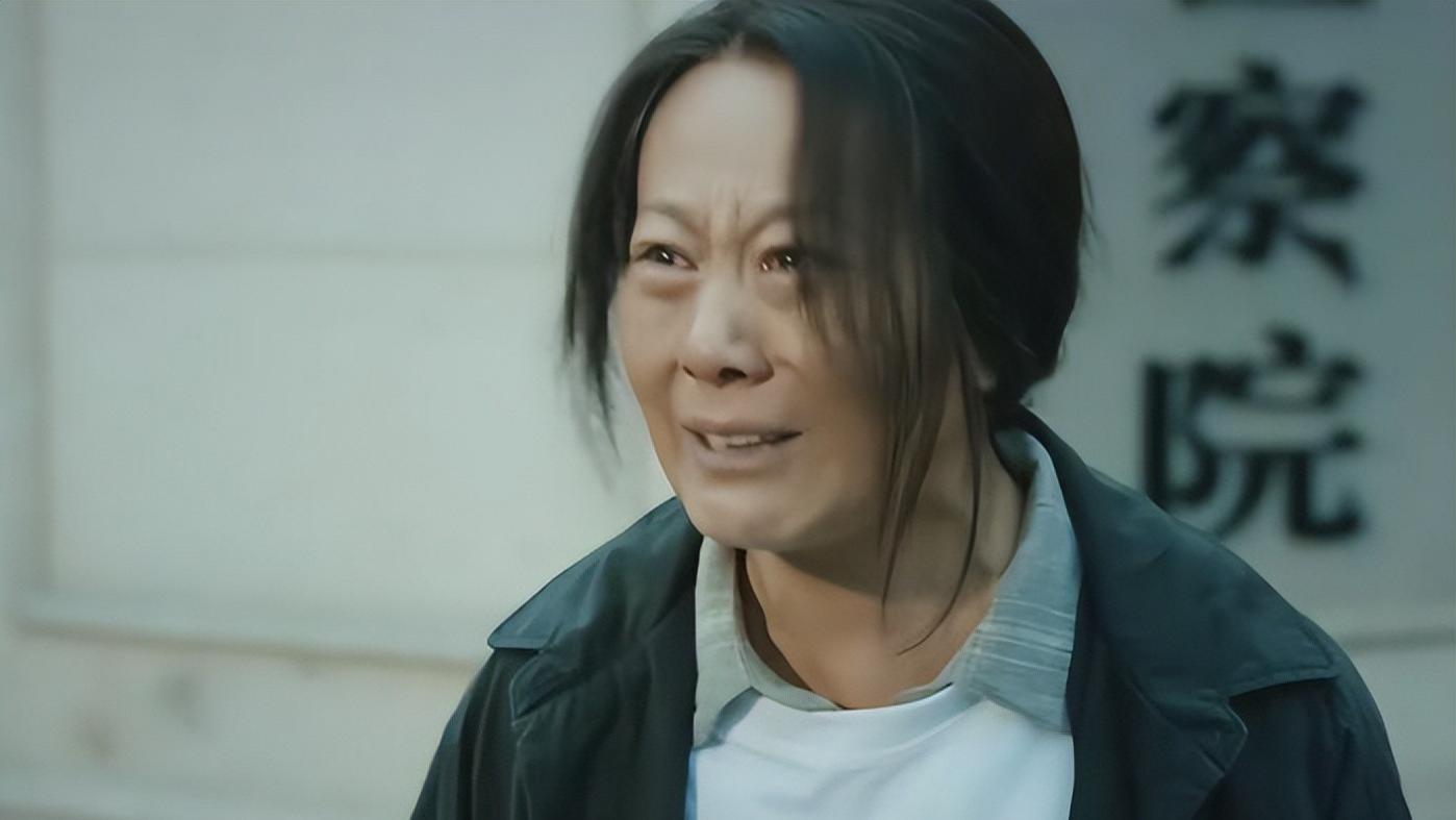 开播2小时，评分9.7，看完后我想说：终于有直面未成年人的悬疑剧