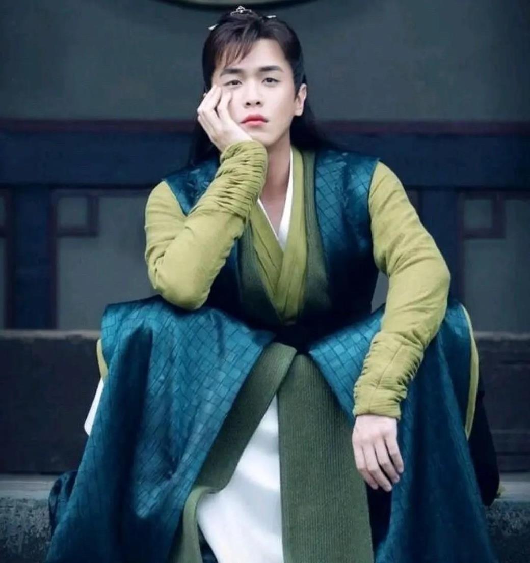 虽然第二次提名白玉兰奖，但感觉他这次还是玄玄乎乎。获奖的可能性不大。
白玉兰奖在