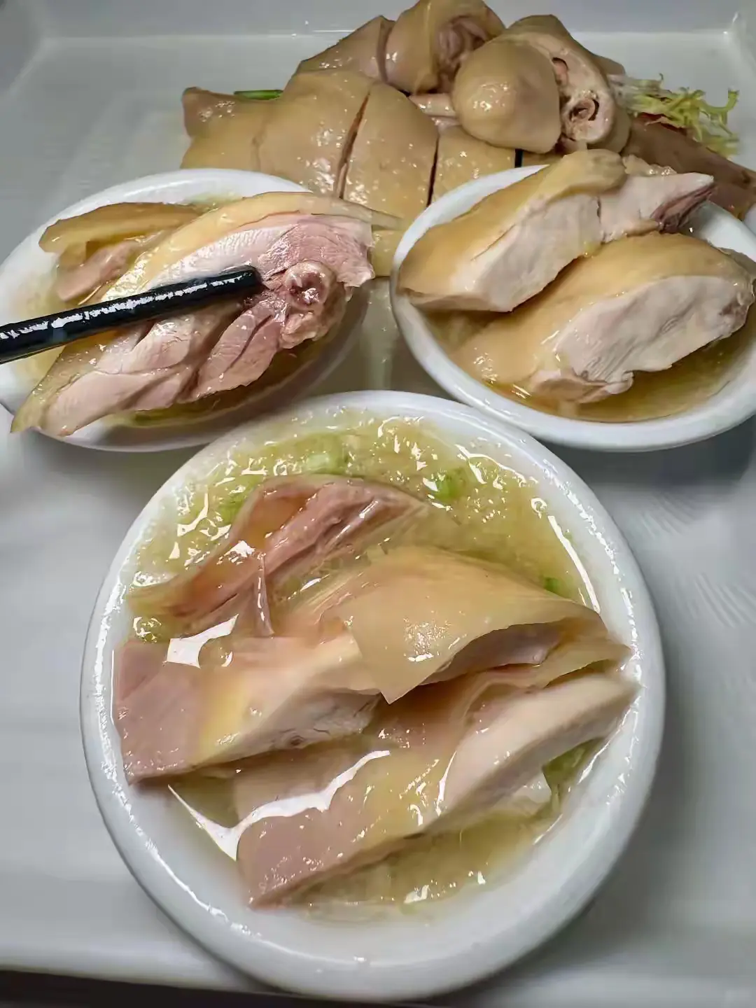 这在广州算是靓鸡吗，这不是没熟吗？