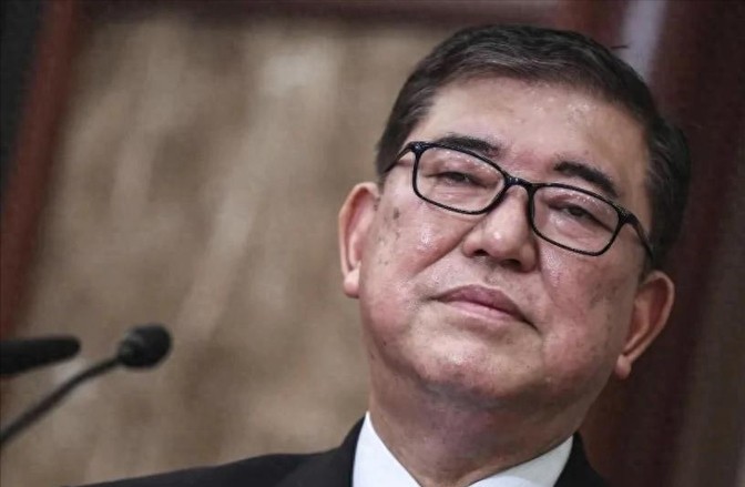 日本肺都要气炸了！北约峰会上
特朗普拿当年美国对日本投掷原子弹的事件说事，用来形