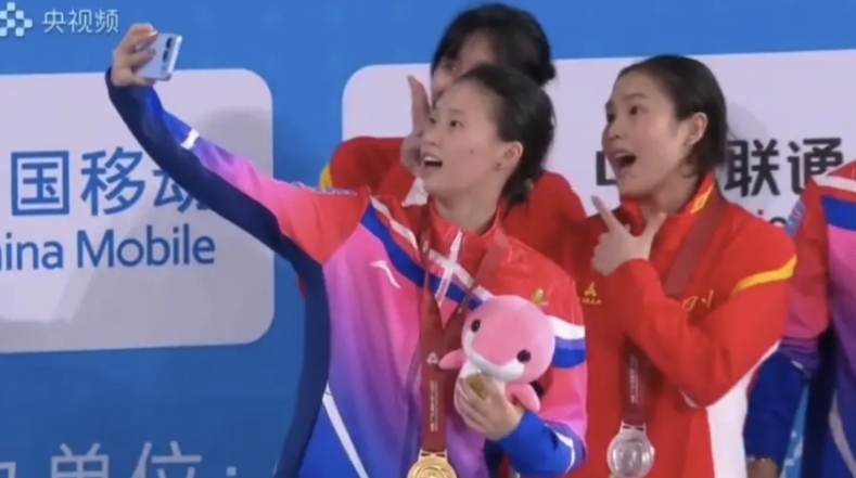 挺期待荣耀500系列的，首先就是外观方面，荣耀这是有提前帮苹果设计出了iPhon