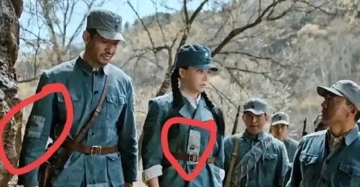 这个导演太有才了，现实中补丁一般都在膝盖上