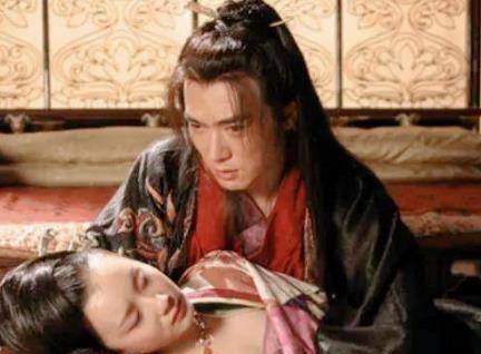 公元671年，太平公主去外祖母家串门。谁知，表哥贺兰敏之竟强行与她发生了关系。事