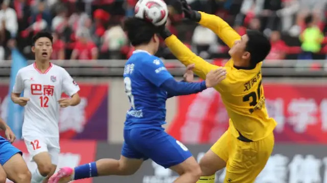 10分vs2分：一场决定赛季走向的“不对称”对决