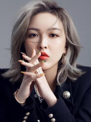#张凯毅 请把女厕的马桶取消吧# #妍妍酱 塌房# 张凯毅是谁？妍妍酱是谁？经过
