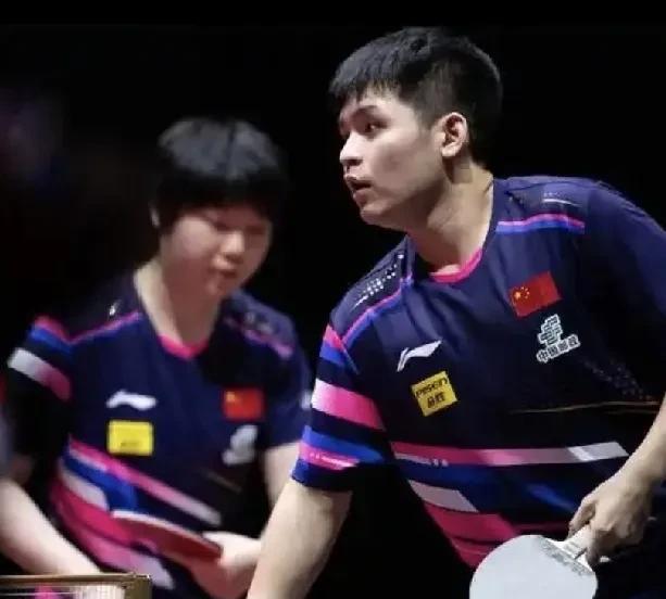 瑞典大满贯首个冠军诞生！林诗栋/蒯曼不负众望，3—0战胜林钟勋/申裕斌，夺得冠军