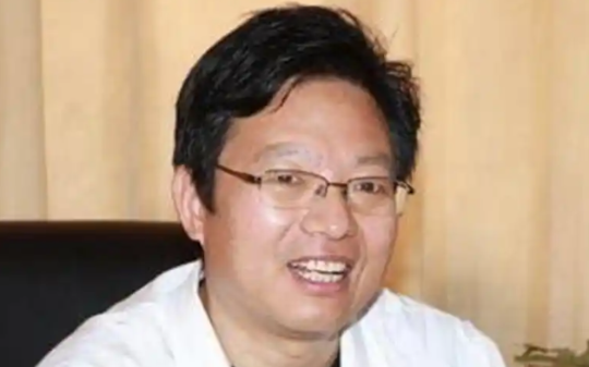 雷电法王杨永信：十几年前，那个电击网瘾少年的恶魔，如今摇身一变成为三甲医院的副院长…