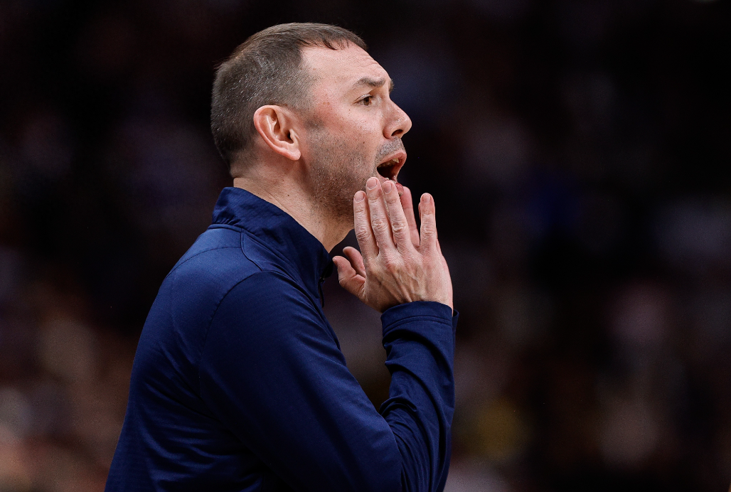 今天结束的一场NBA常规赛，掘金主场123比128不敌国王。赛后掘金主帅小阿德尔