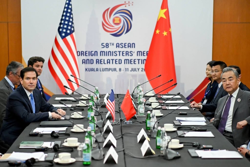 德国之声今天（7月11日）下午报道称：“美国国务卿卢比奥与中国外长王毅在马来西亚