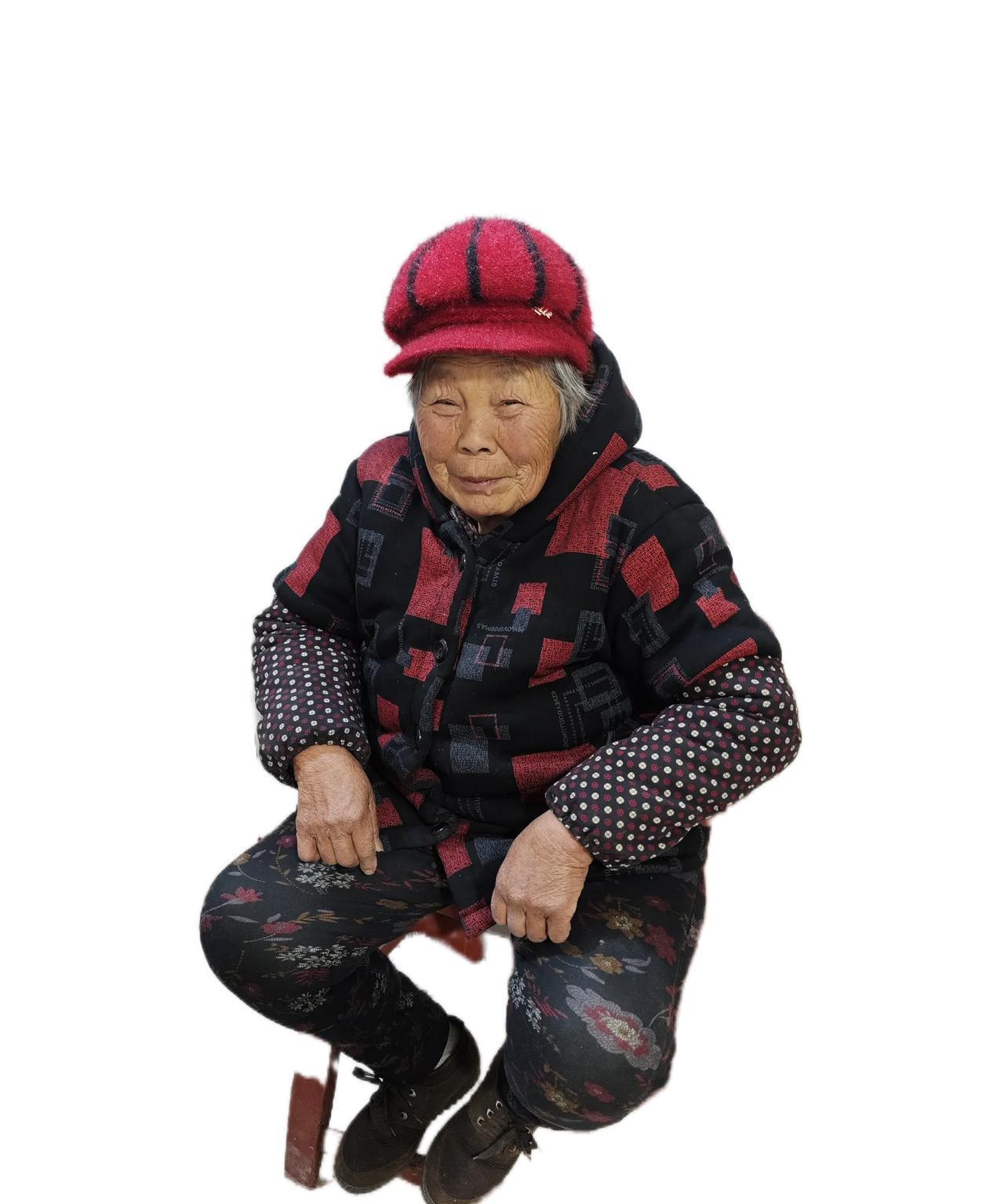 母亲身体浑身疼得不行还想干活，还想放羊！
母亲76岁了，一个人在老家，自己住一个
