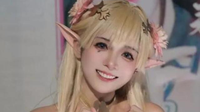 被曝金主爸爸送杭州6套房、骗钱隆胸！95后身材女网红案细节公开