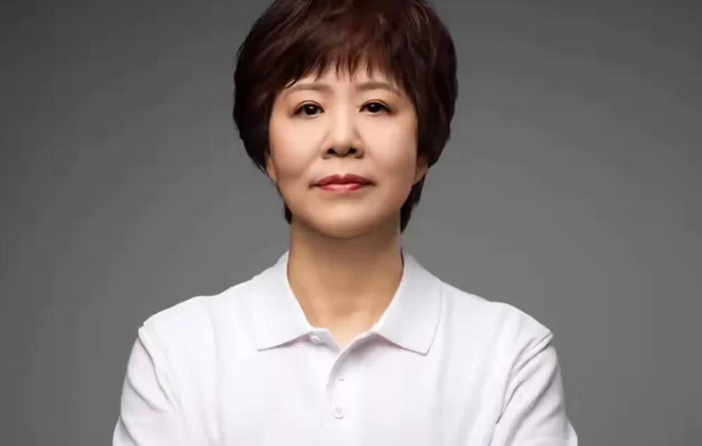 女排成绩一落千丈，为何就是不愿意请郎导出山，原来这才是真相
   郎导在位时受