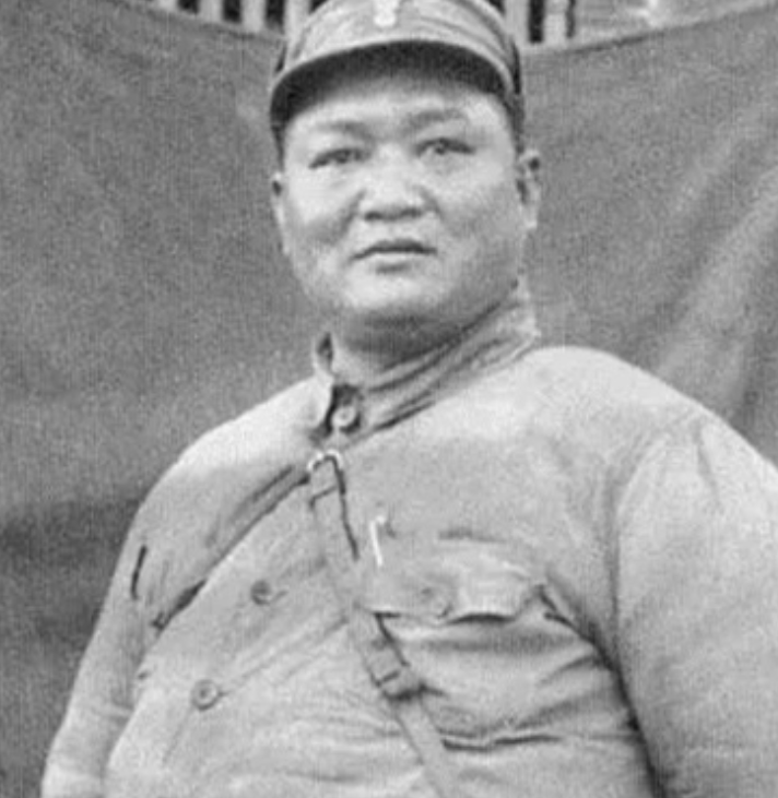 1940年，新四军第5支队把几百名日军，包围在一座四合院里面，日军嚣张表示新四军