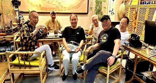 天津相声界老炮儿齐聚谦祥益！赵伟洲75岁精神矍铄，高家兄弟同框太难得！

说起师