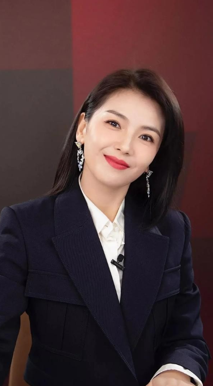 2020年，主持人问刘涛：“你这辈子最对不起的人是谁？”刘涛泪眼婆娑：“我最对不