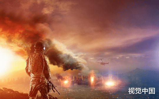 工作时，我突然看到每个人死亡前的画面，他们全部都是被丧尸咬死的，直到真正的末世降临.....