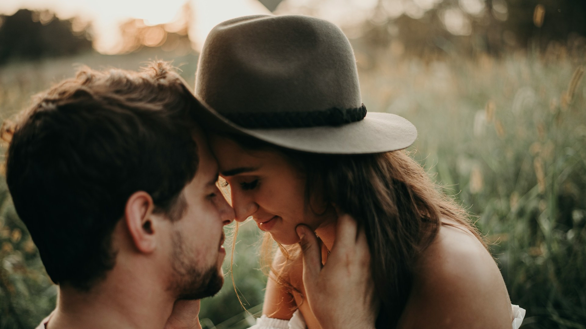 那一声尖叫，竟然冻结了三年的亲密时光