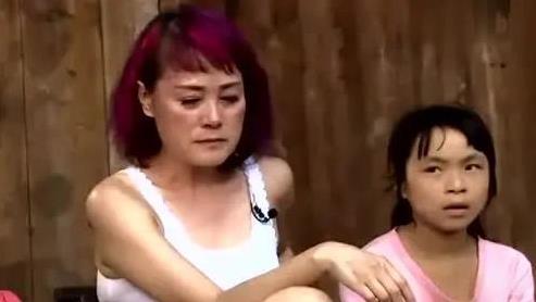 史晓燕也是资产过亿的老板，也是个大网红。没想到她在视频中讲述女儿结婚没有喊她，她