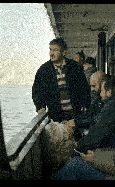 哈哈哈……乐极生悲，还得赔一个手机