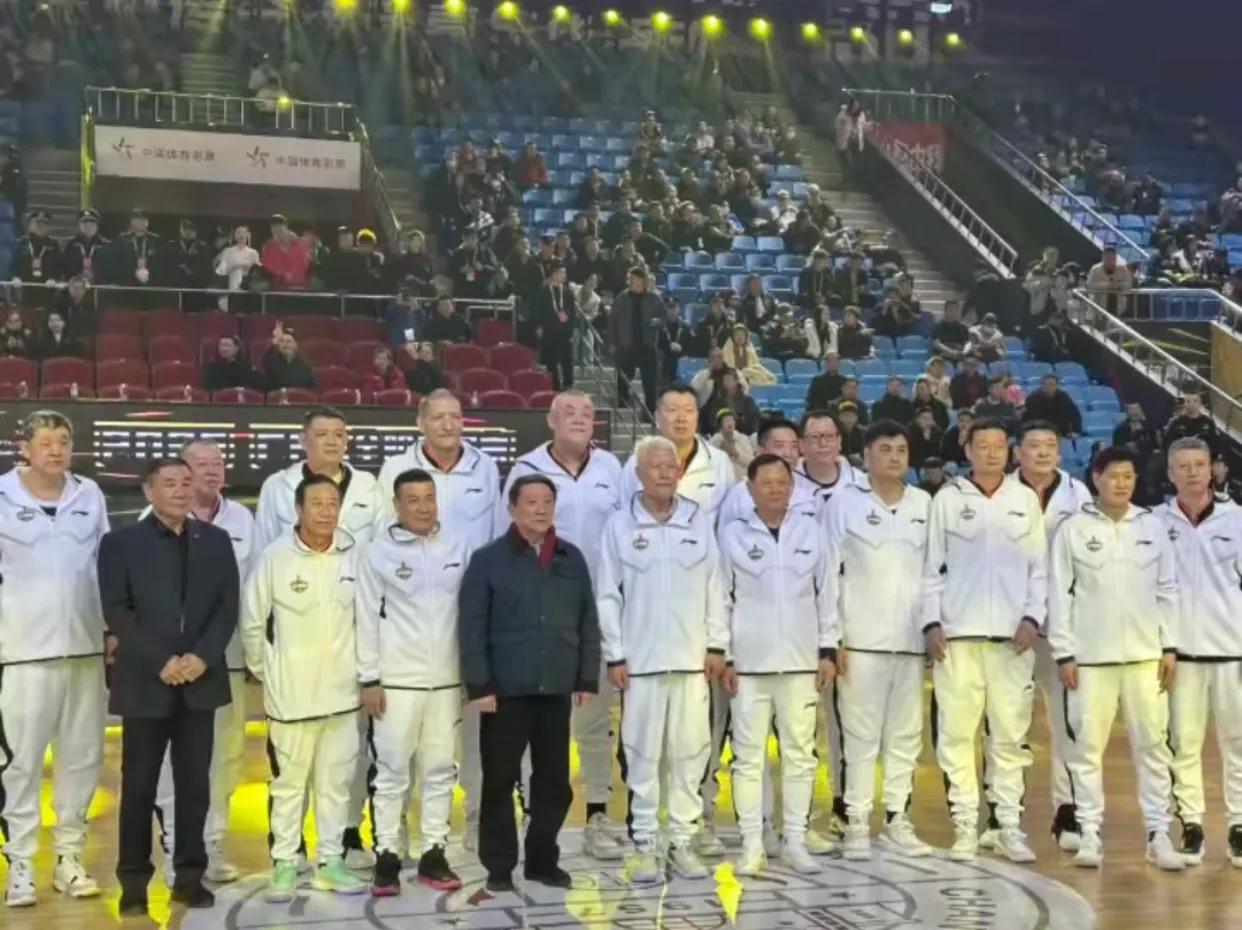 致敬96中国男篮黄金一代，泪目……
CBA全明星周末传奇表演赛成功举办！
一代战