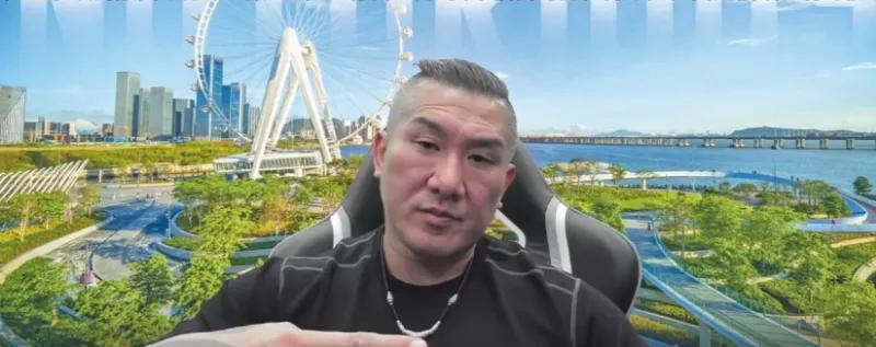 “馆长”在昨天的直播中向黄智贤正式发起了挑战，起因是黄智贤这段时间在节目中，不断