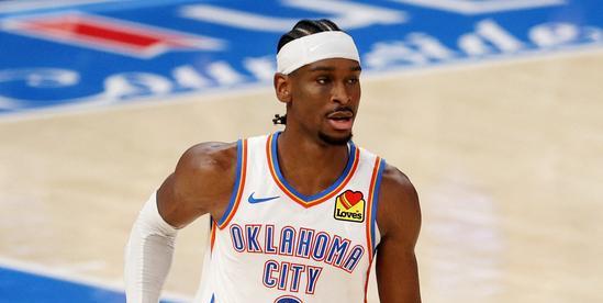 俄克拉荷马城雷霆队在周四晚的NBA总决赛首战中，以110比111不敌印第安纳步行