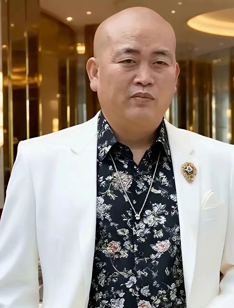 和尚和道士的5点区别！
1、起源不同。佛教起源于公元前6世纪的印度，由释迦牟尼创
