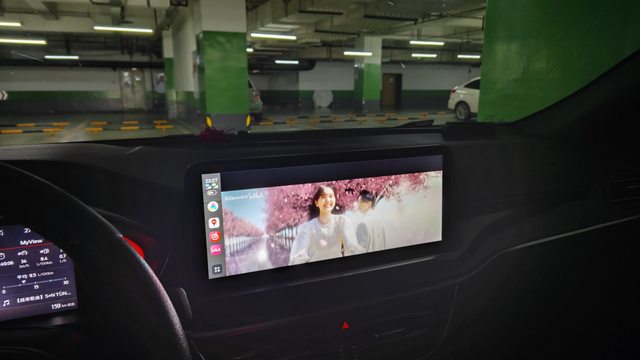 装上了carlife
在某站大佬的指导下给车机装上了carlife，跟刷v20百