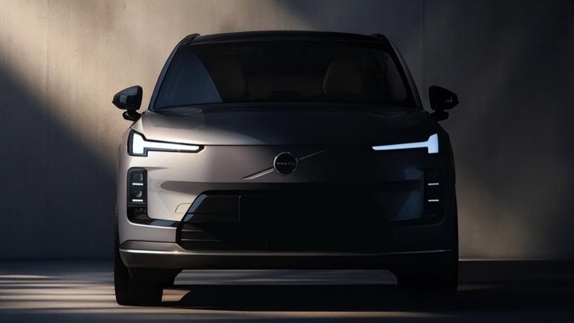 全新沃尔沃XC70官方预告图首发，定位增程式混合动力 (RE-PHEV)