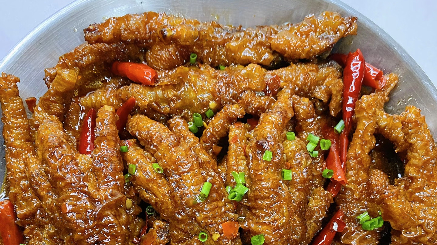 香辣虎皮凤爪：啃爪子的快乐，你值得拥有！