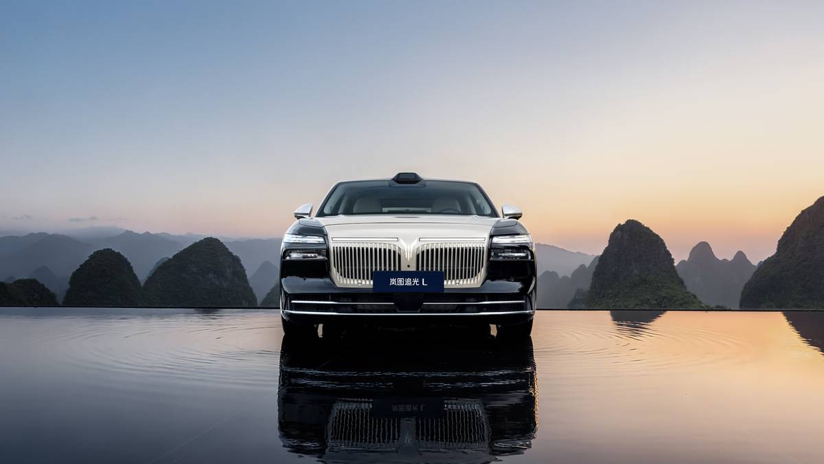 岚图追光L已到店，新中式豪华硬核表达，153城500店静候品鉴