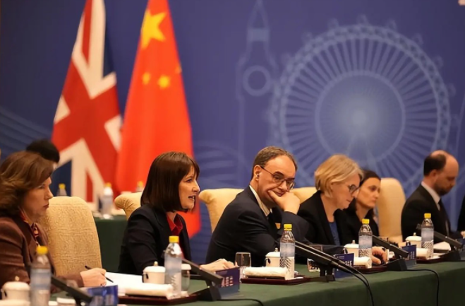 中美在伦敦开谈前，英方突然当着全球向中方喊出一句话，美方彻底懵了

据英媒报道，