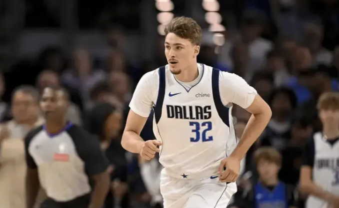 NBA常规赛，独行侠102-106不敌热火。
赛后，基德接受了采访，谈到了弗拉格