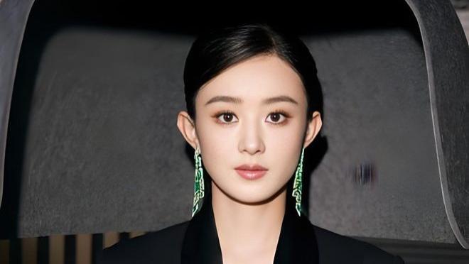 赵丽颖隐婚传闻升级，与导演赵德胤带娃出游，事业爱情双丰收？